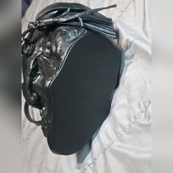 Black Skull Purse - Picture 5 of 5